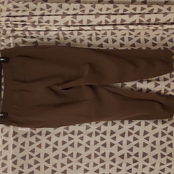 Green joggers - Picture 4 of 4